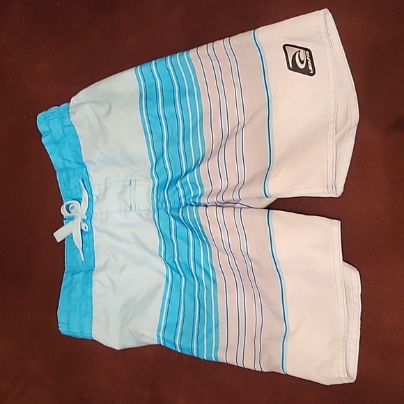 Boys laguna bathing suit used - Picture 1 of 6